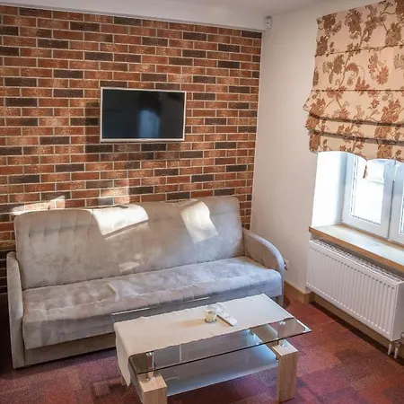 Sveciu Namai - Pilies Papedeje Apartment *